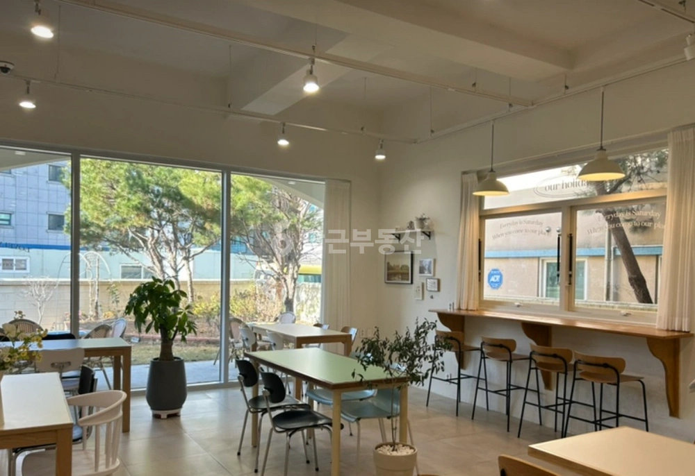 충청남도 천안시 동남구 신방동 건물 사진 1