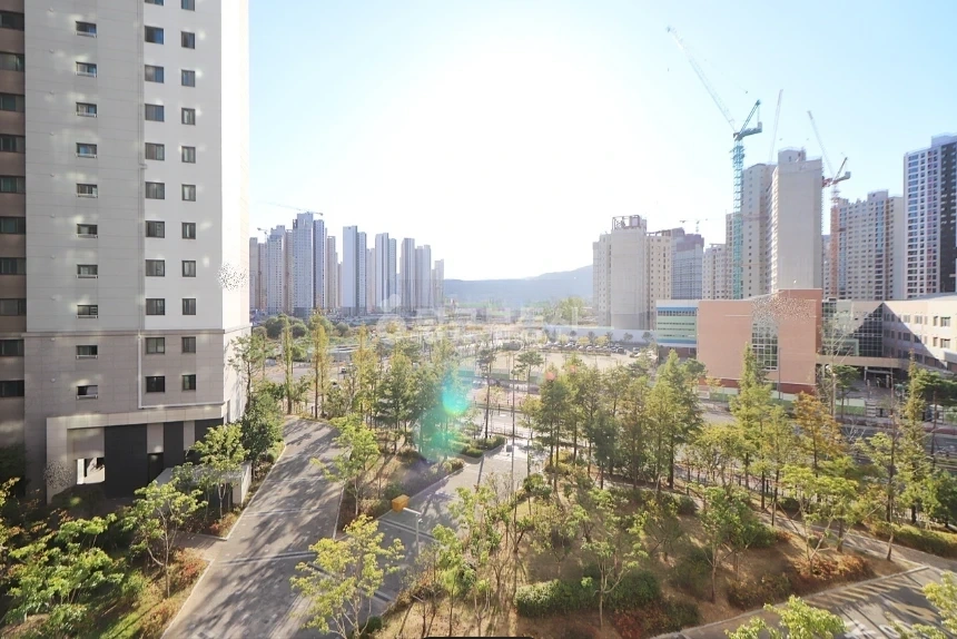 대전광역시 유성구 상대동 아파트 사진 1