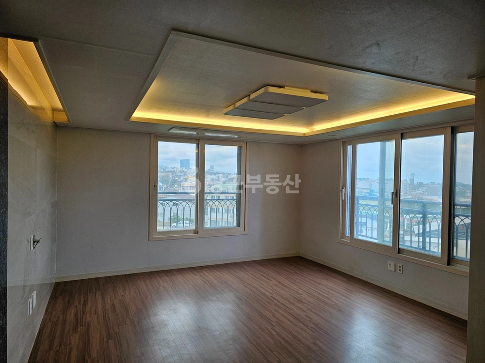제주특별자치도 제주시 용담1동 빌라(투룸 이상) 사진 1
