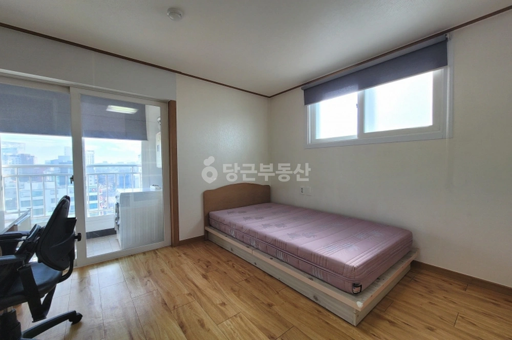 대전광역시 유성구 봉명동 아파트 사진 1