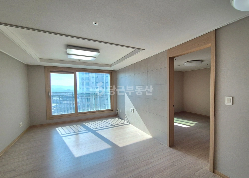 부산광역시 강서구 화전동 아파트 사진 1