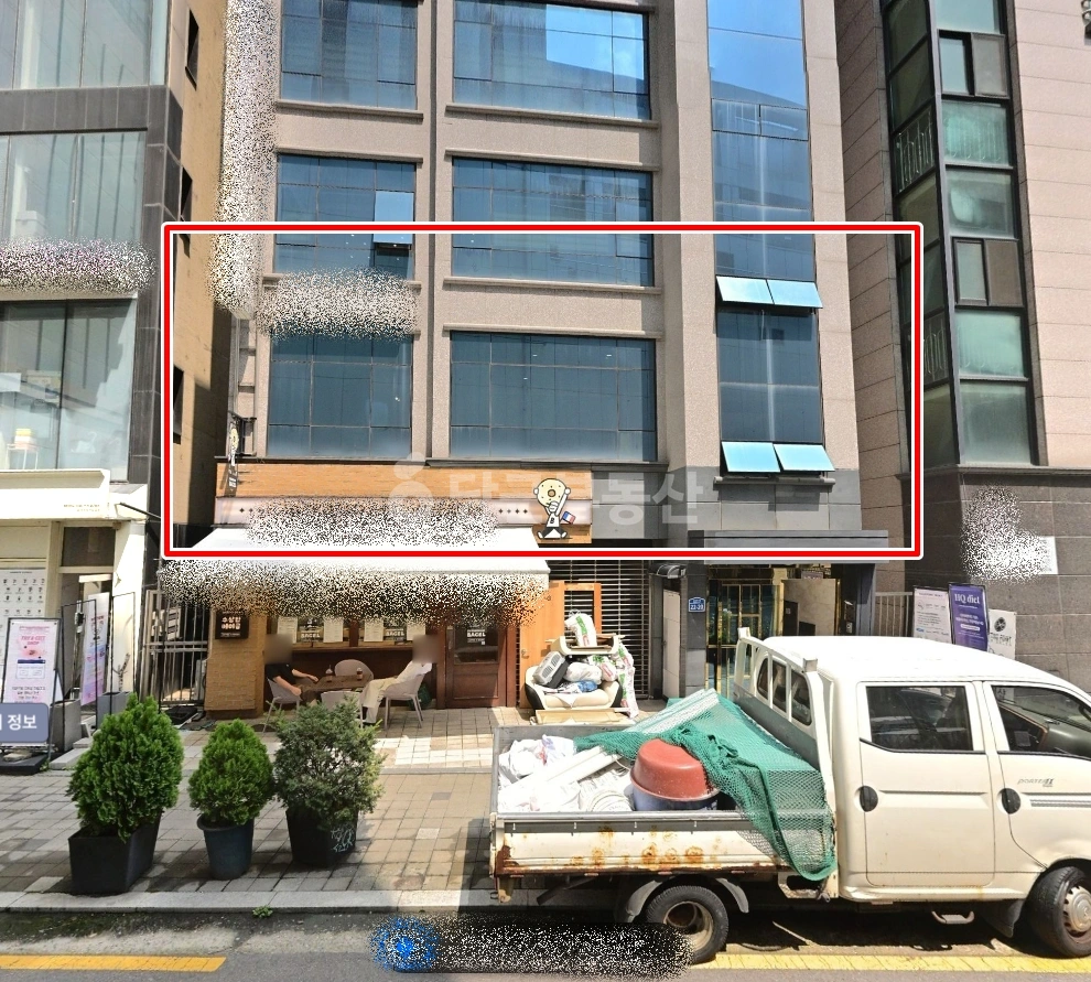 서울특별시 마포구 동교동 상가 사진 1