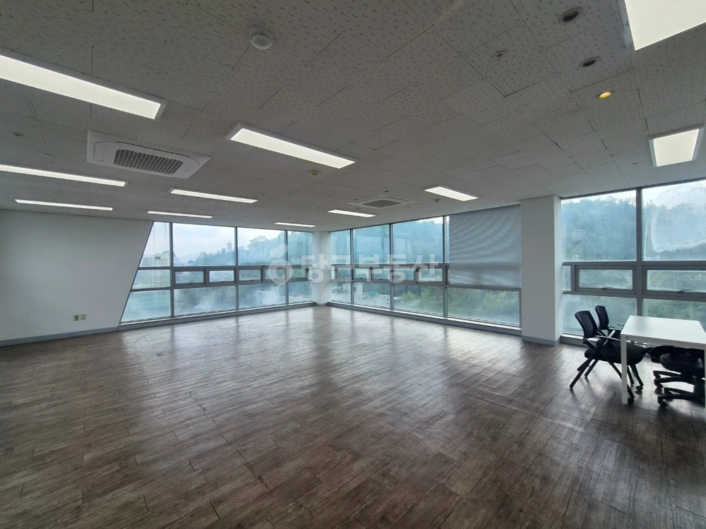 서울특별시 마포구 성산동 사무실 사진 1