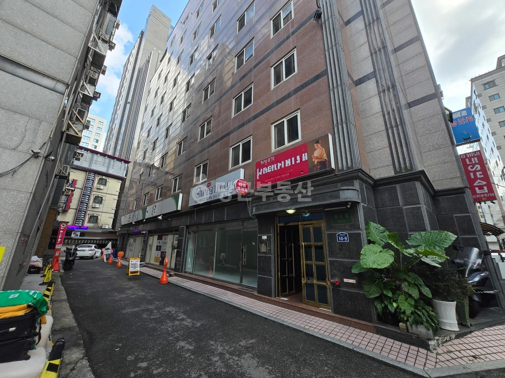 서울특별시 관악구 신림동 상가 사진 1