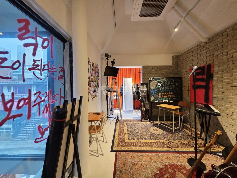서울특별시 마포구 서교동 상가 사진 1