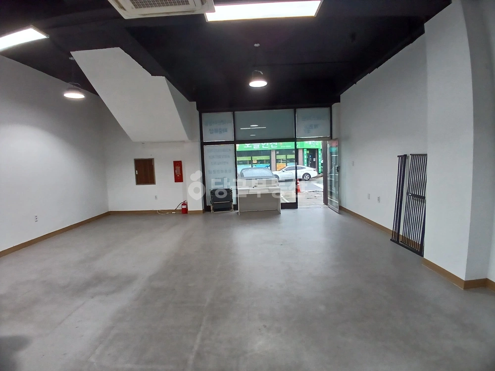 충청북도 충주시 금릉동 상가 사진 1