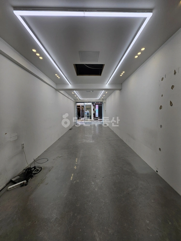 전북특별자치도 전주시 덕진구 덕진동1가 상가 사진 1