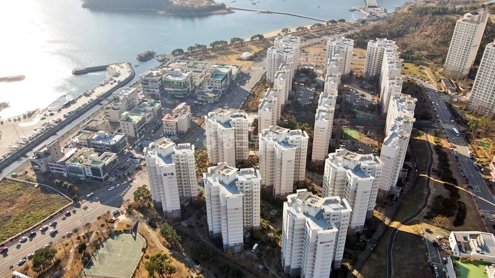 전남광주통합특별시 여수시 웅천동 아파트 사진 1