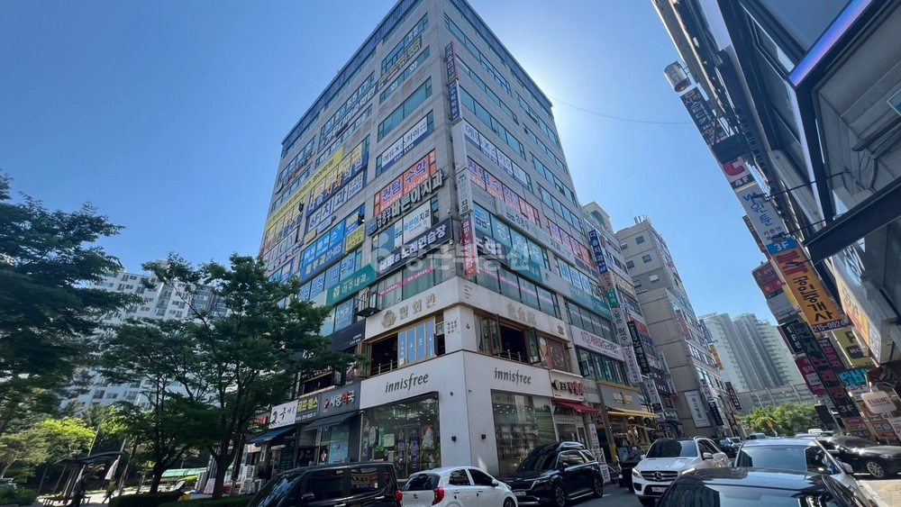 경기도 수원시 영통구 매탄동 상가 사진 1