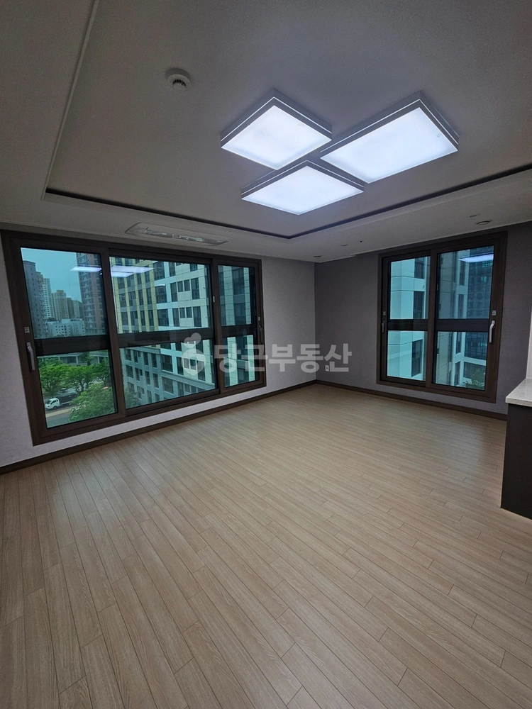 대전광역시 서구 도안동 아파트 사진 1