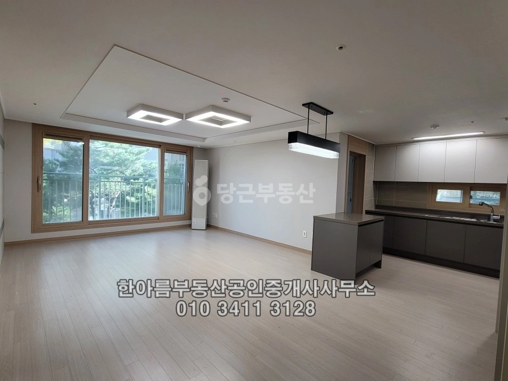 충청남도 아산시 배방읍 아파트 사진 1