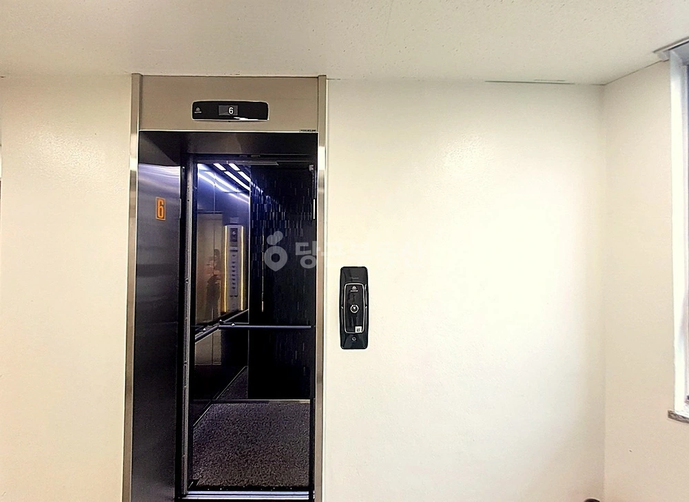 서울특별시 강남구 역삼동 사무실 사진 1