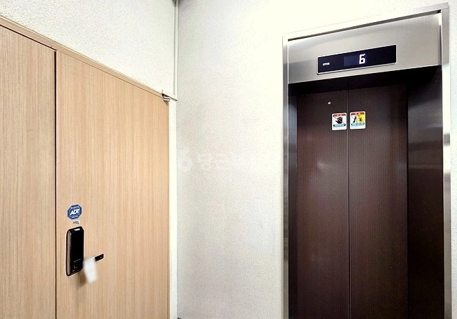 서울특별시 강남구 논현동 사무실 사진 1