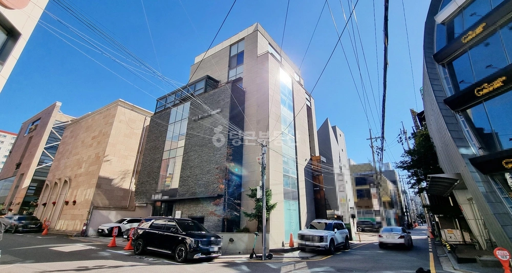 서울특별시 강남구 신사동 상가 사진 1