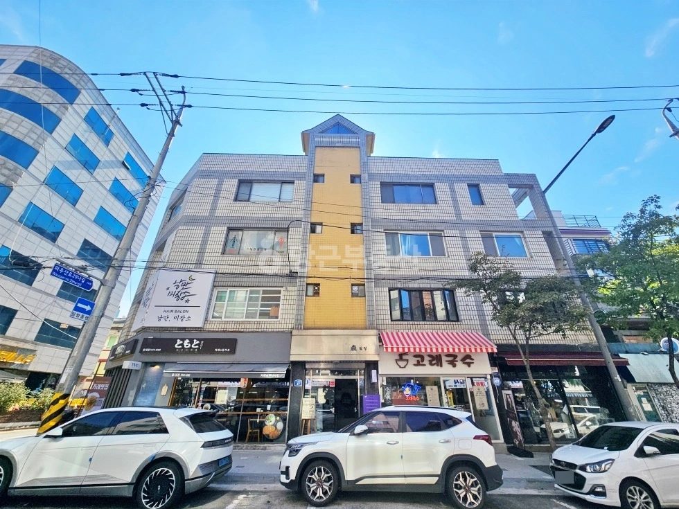 서울특별시 마포구 서교동 상가 사진 1