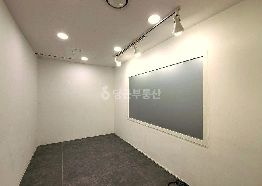 서울특별시 강남구 신사동 사무실 사진 1