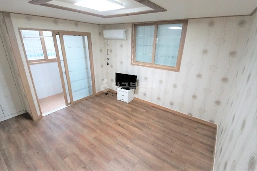 울산광역시 남구 삼산동 원룸 사진 1