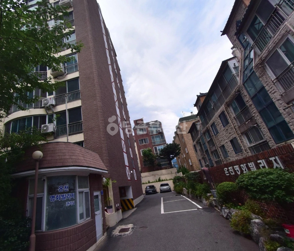 부산광역시 동래구 온천동 아파트 사진 1