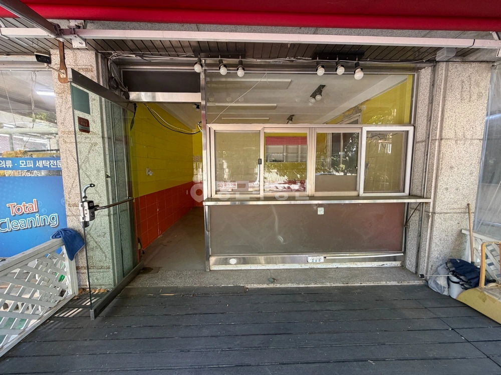 경기도 고양시 일산동구 정발산동 상가 사진 1