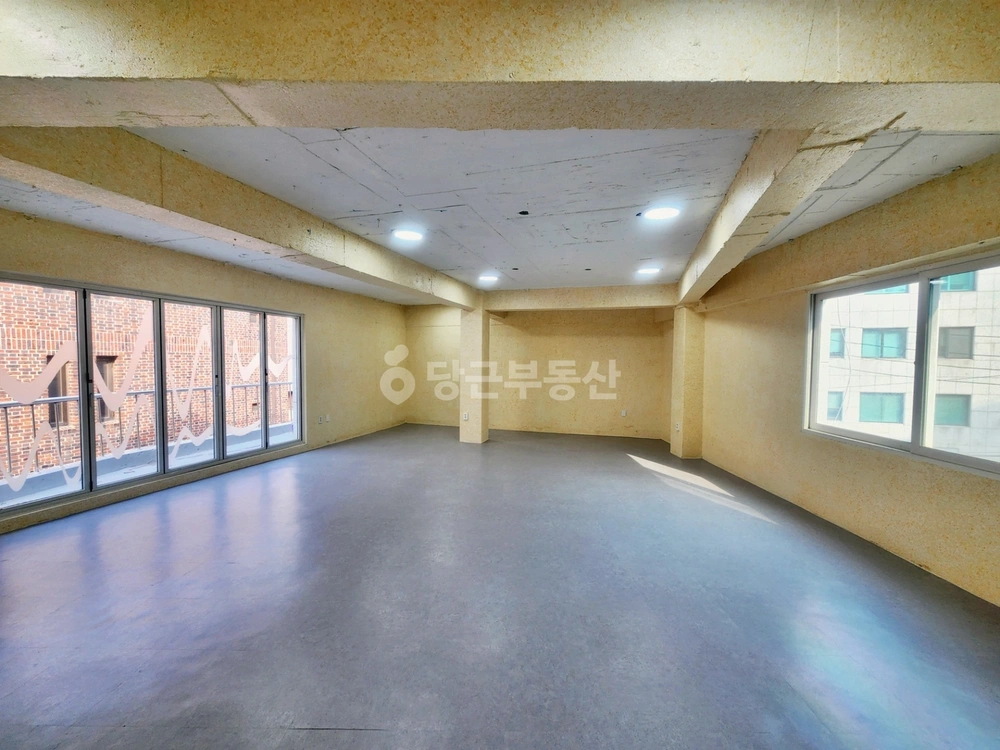 서울특별시 강남구 신사동 사무실 사진 1