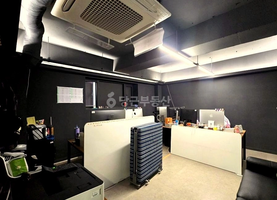 서울특별시 강남구 논현동 사무실 사진 1