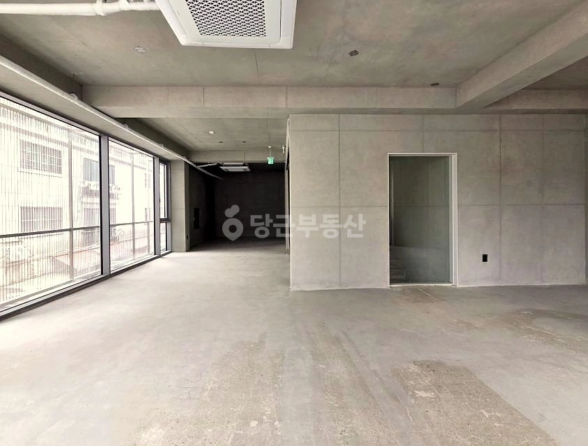 서울특별시 강남구 신사동 사무실 사진 1