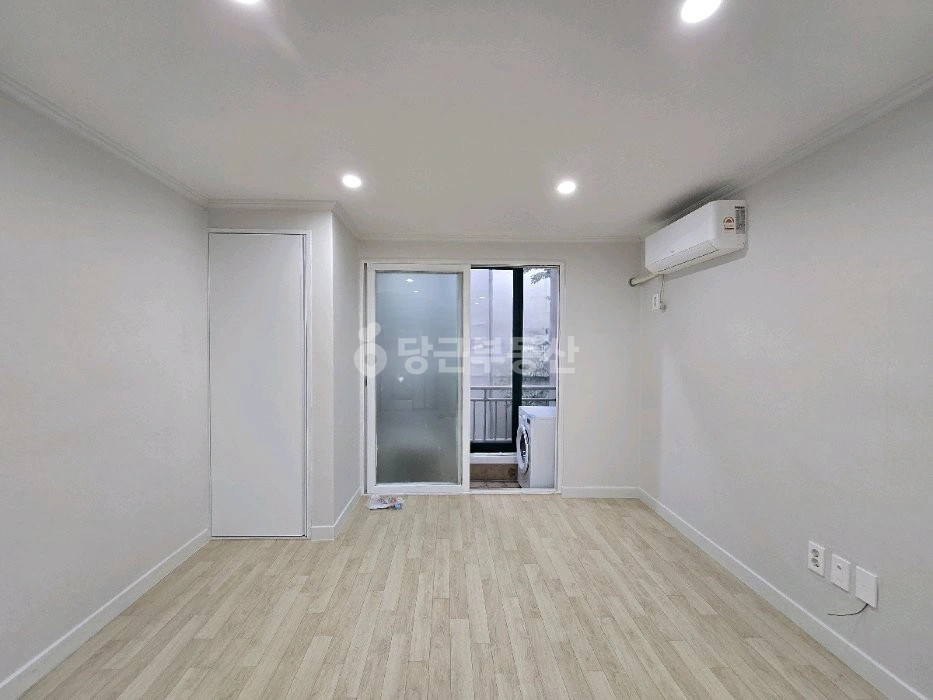 대전광역시 서구 둔산동 원룸 사진 1
