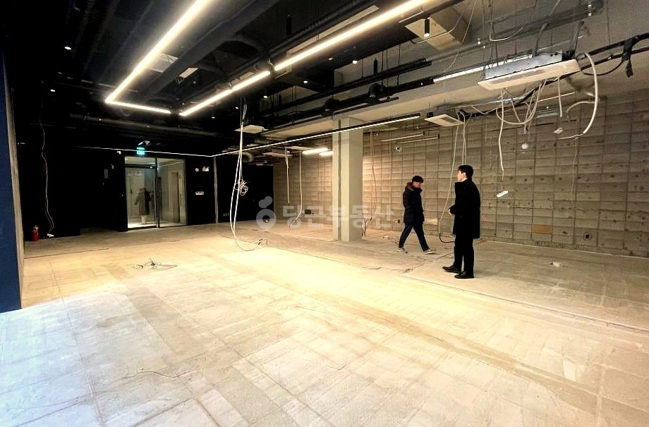 서울특별시 강남구 논현동 사무실 사진 1