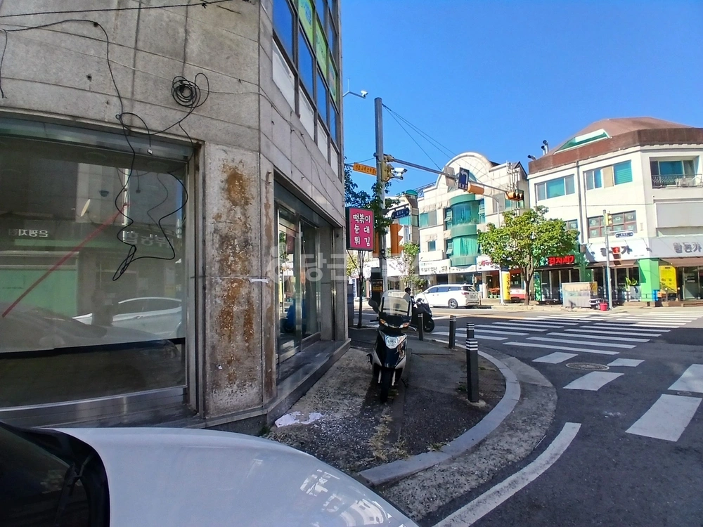 대전광역시 서구 월평동 상가 사진 1