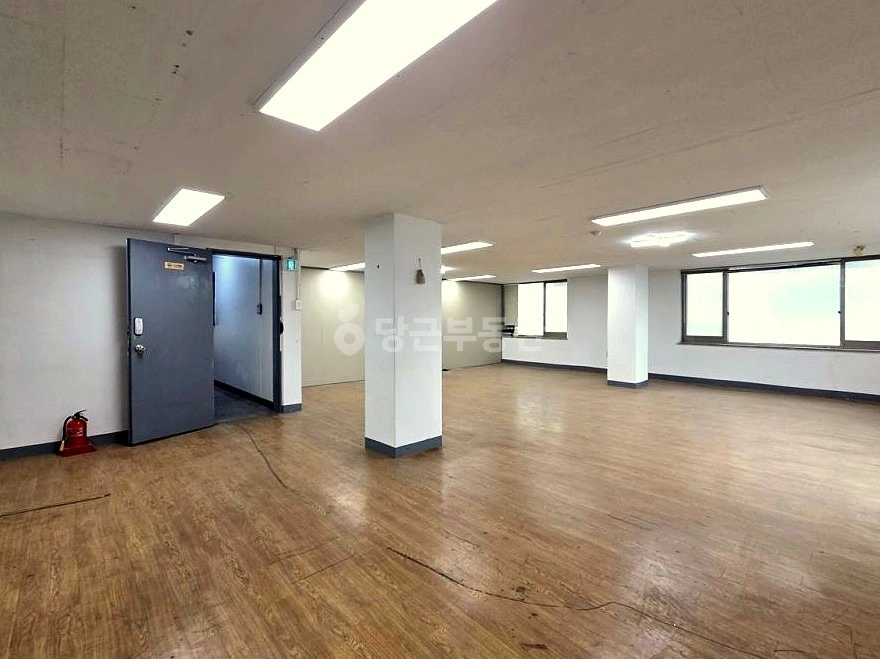 서울특별시 강남구 신사동 사무실 사진 1