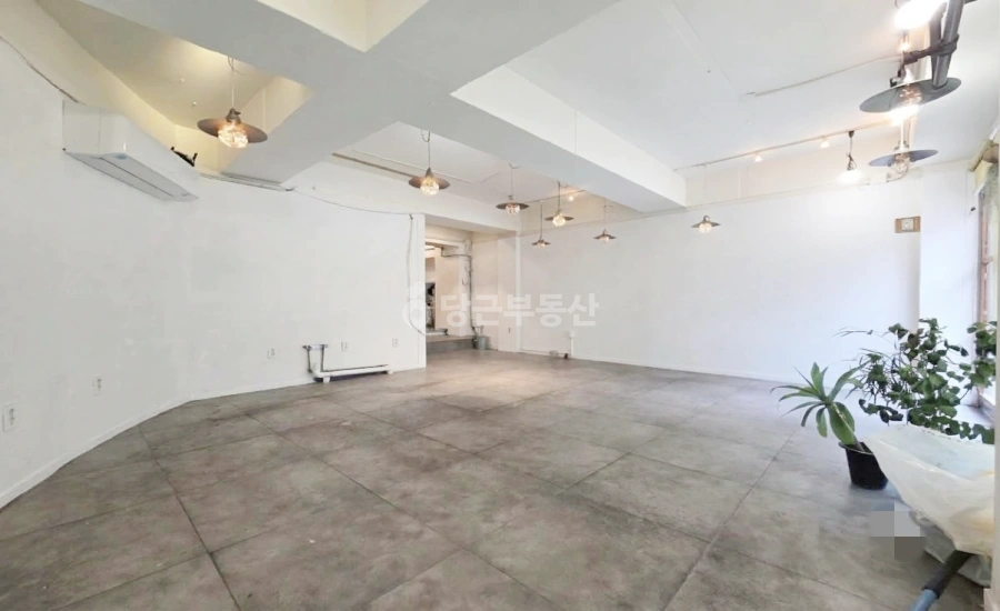 서울특별시 강남구 역삼동 상가 사진 1