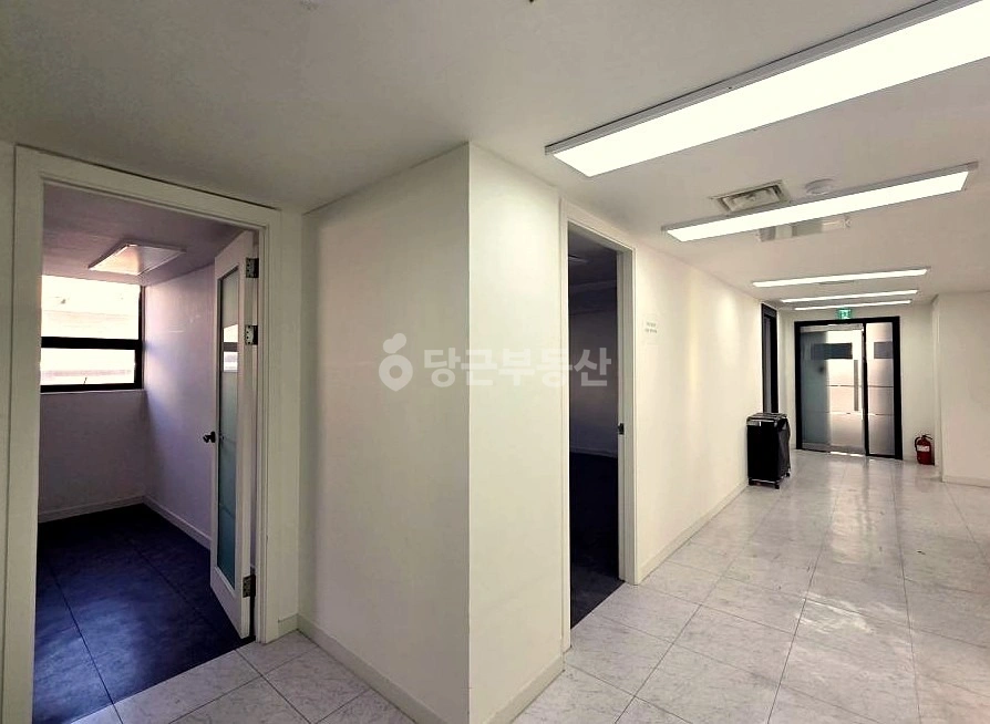 서울특별시 강남구 신사동 사무실 사진 1