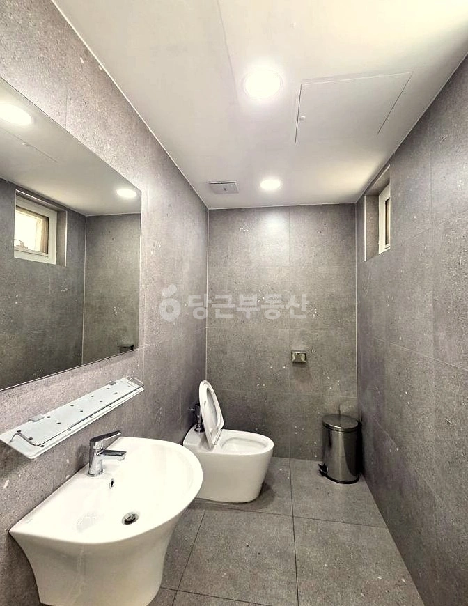 서울특별시 강남구 신사동 사무실 사진 1