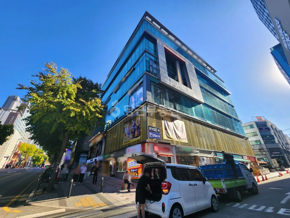 서울특별시 마포구 서교동 상가 사진 1