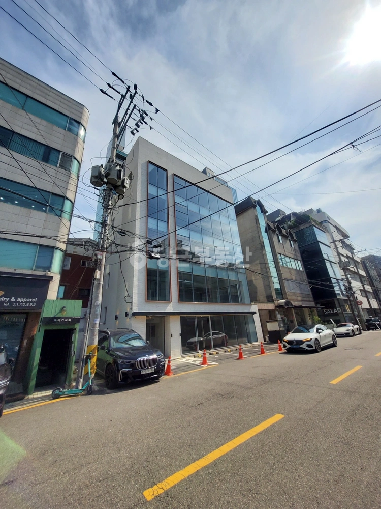 서울특별시 강남구 신사동 사무실 사진 1