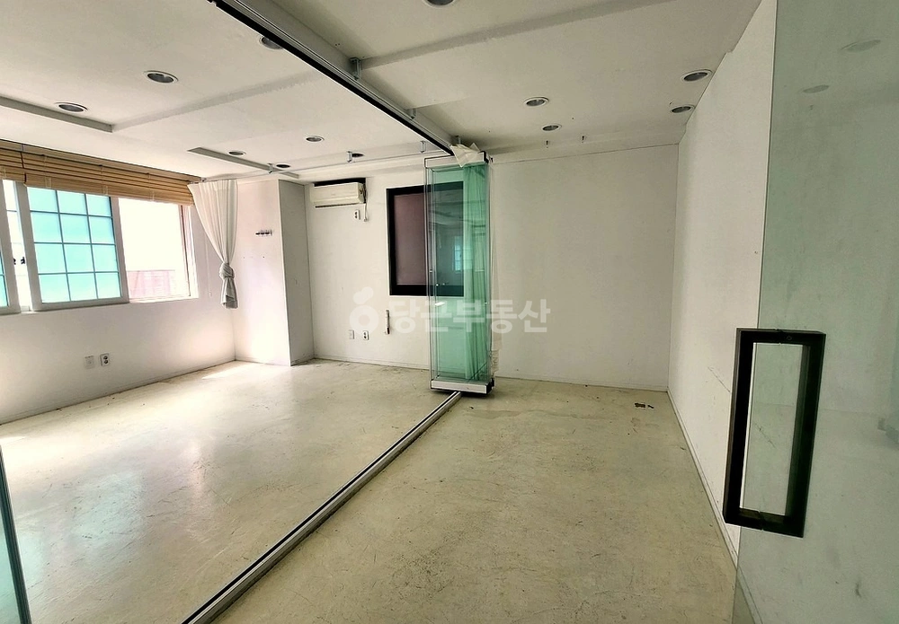 서울특별시 강남구 신사동 사무실 사진 1