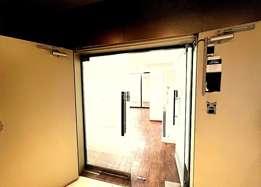 서울특별시 강남구 신사동 사무실 사진 1