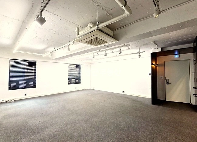 서울특별시 강남구 신사동 사무실 사진 1