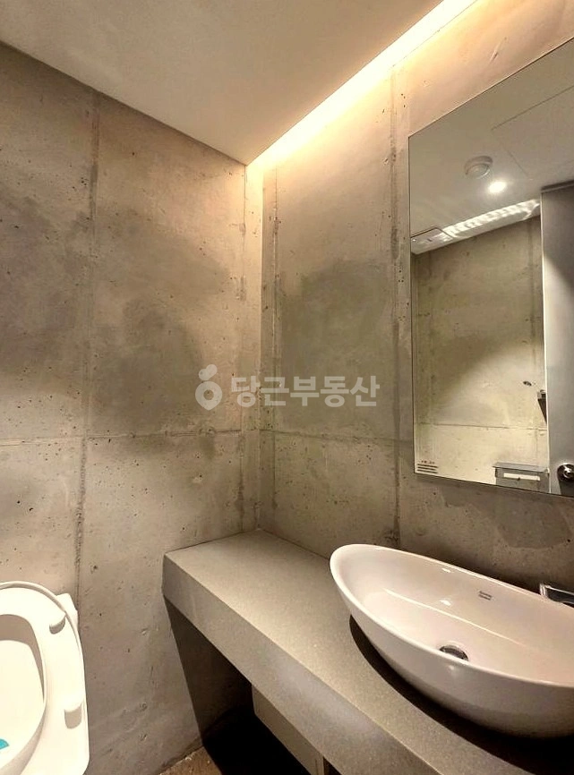 서울특별시 강남구 논현동 사무실 사진 1