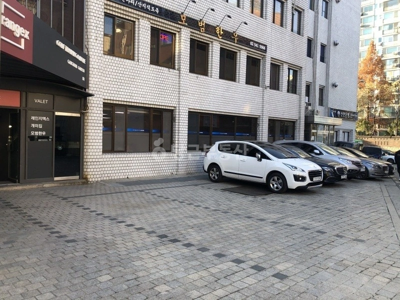 서울특별시 강남구 신사동 상가 사진 1