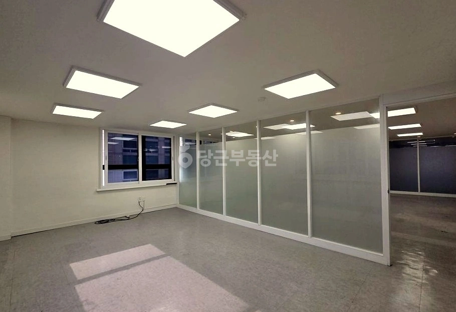 서울특별시 강남구 논현동 사무실 사진 1