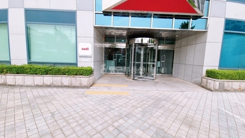 서울특별시 강남구 논현동 사무실 사진 1
