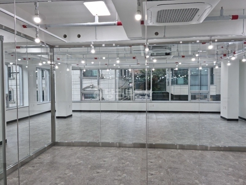 서울특별시 강남구 역삼동 사무실 사진 1