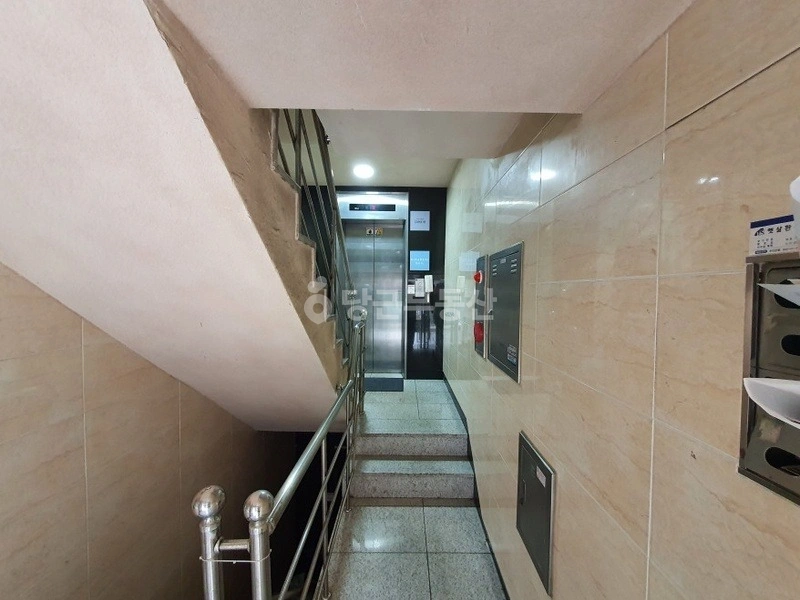 서울특별시 강남구 신사동 사무실 사진 1