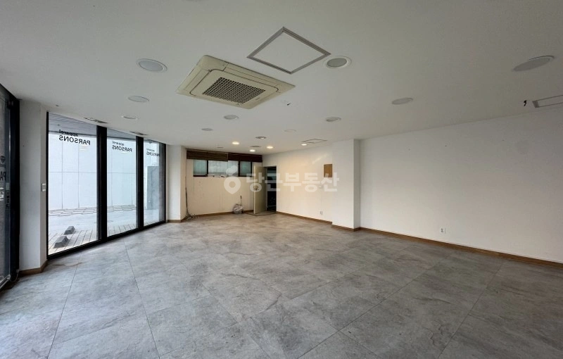 서울특별시 강남구 신사동 상가 사진 1
