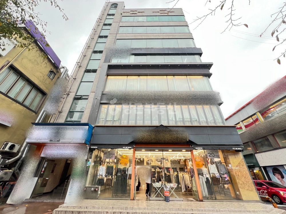 서울특별시 서대문구 창천동 상가 사진 1