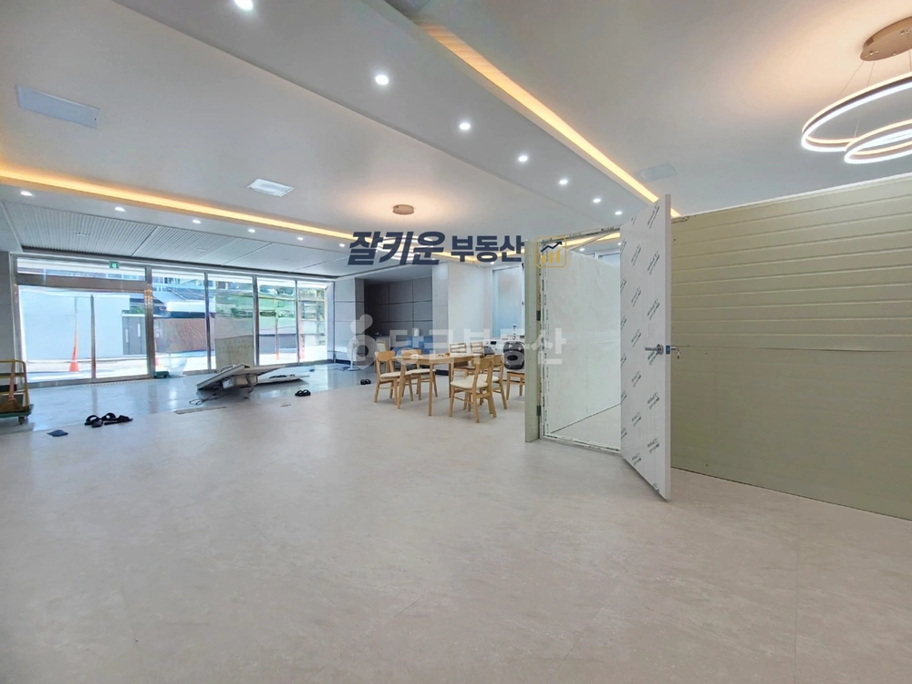 전남광주통합특별시 서구 농성동 상가 사진 1