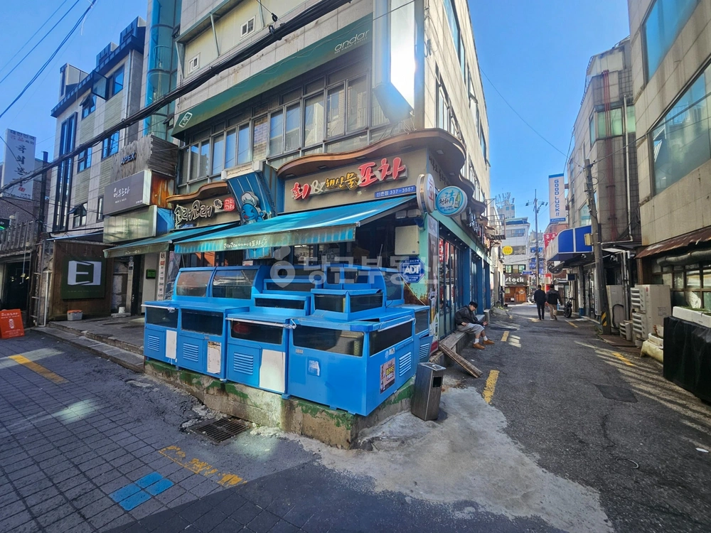 서울특별시 서대문구 창천동 상가 사진 1