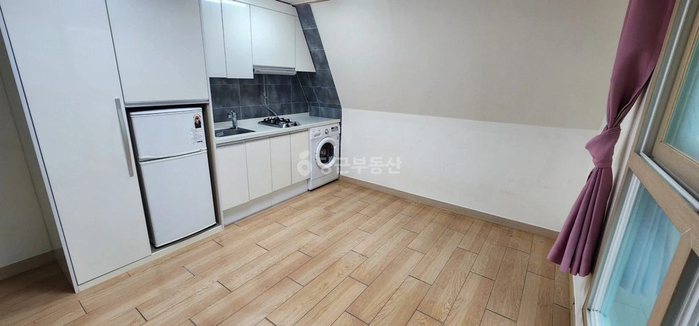 서울특별시 강남구 논현동 원룸 사진 1