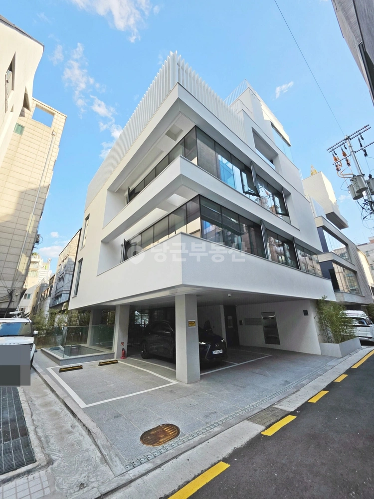 서울특별시 강남구 신사동 사무실 사진 1
